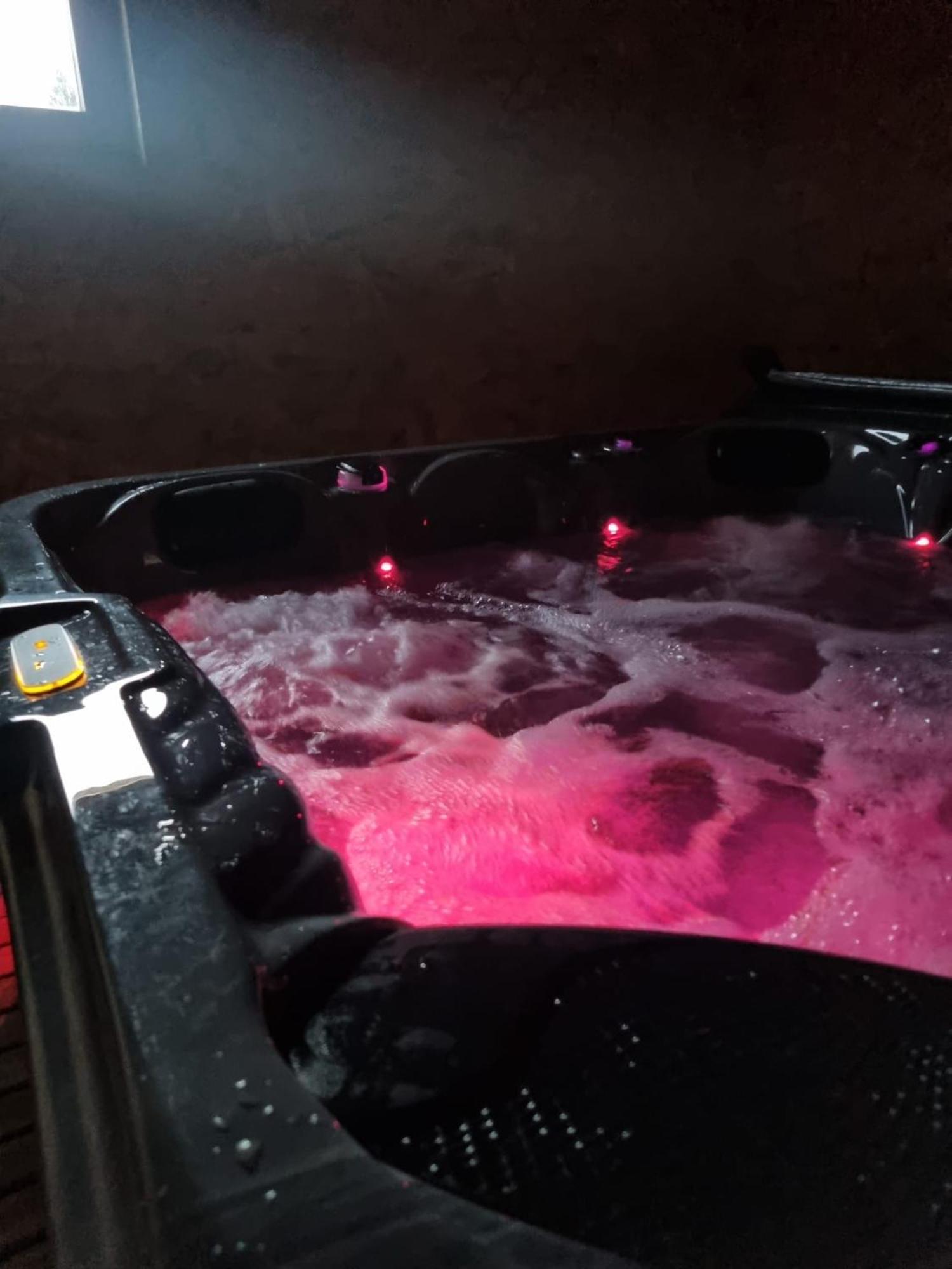 הוילה בוסאנג Les Randogodilleurs Avec Jacuzzi A 2Kms Des Pistes Et 350M Du Theatre Du Peuple ! מראה חיצוני תמונה